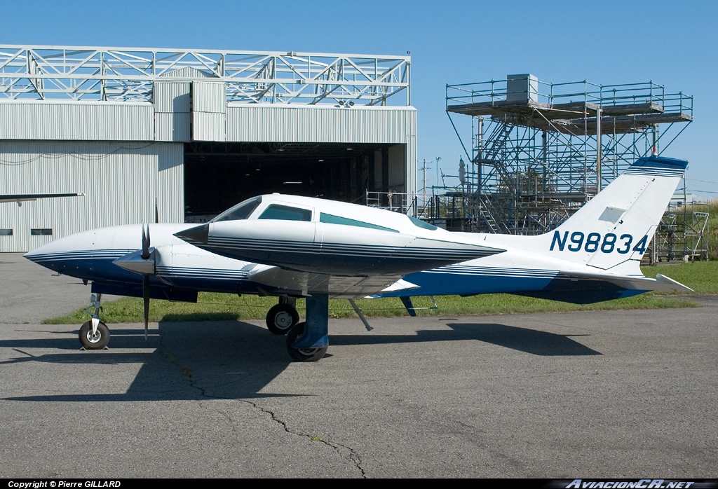 N98834 - Cessna 310R - Privado
