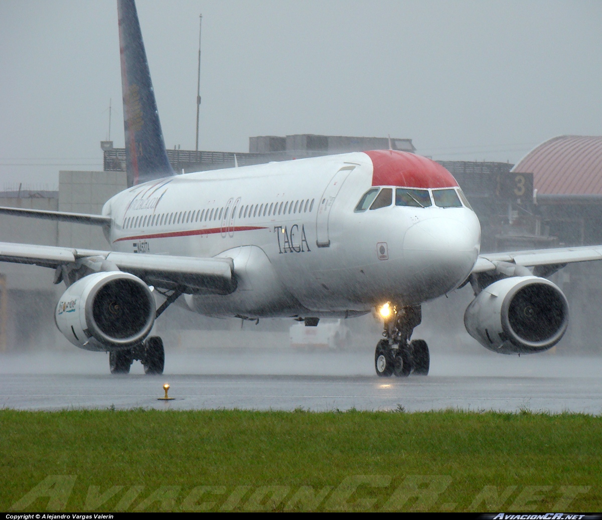 N453TA - Airbus A320-233 - TACA