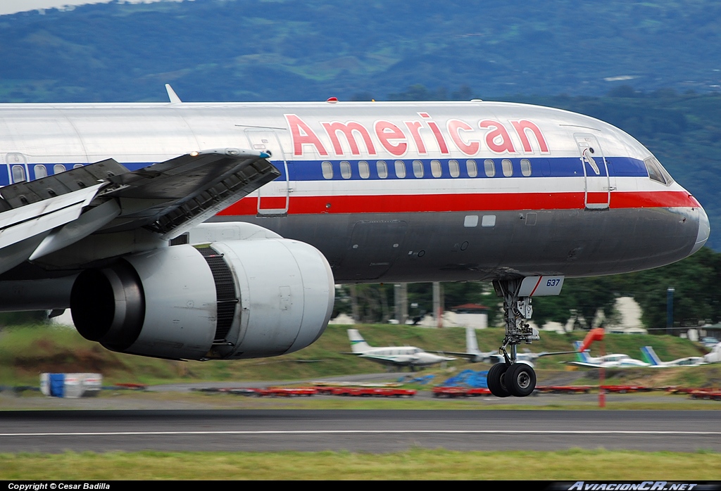 N637AM - Boeing 757-223 - American Airlines