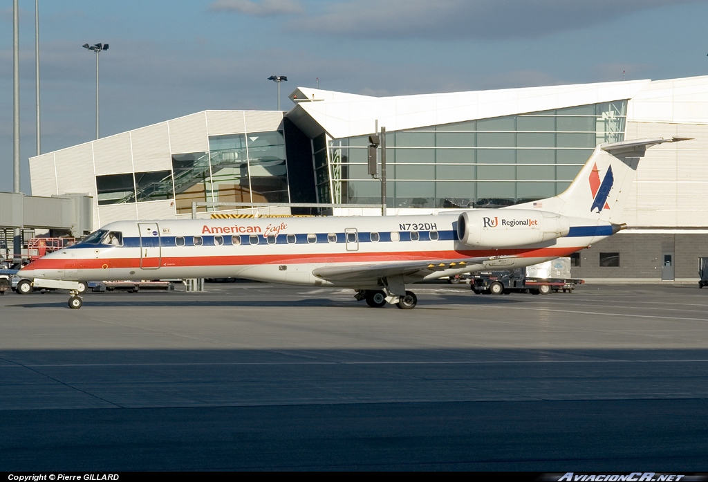 N732DH - Embraer ERJ-135LR - American Eagle