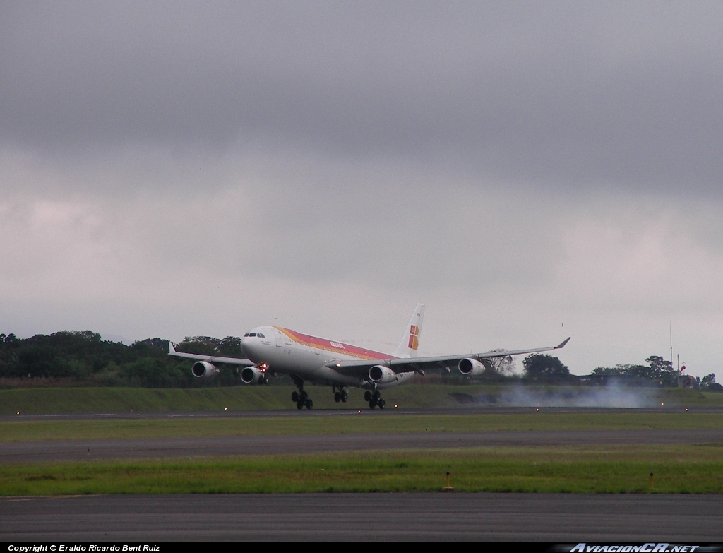 EC-HQN - Airbus A340-313X - Iberia