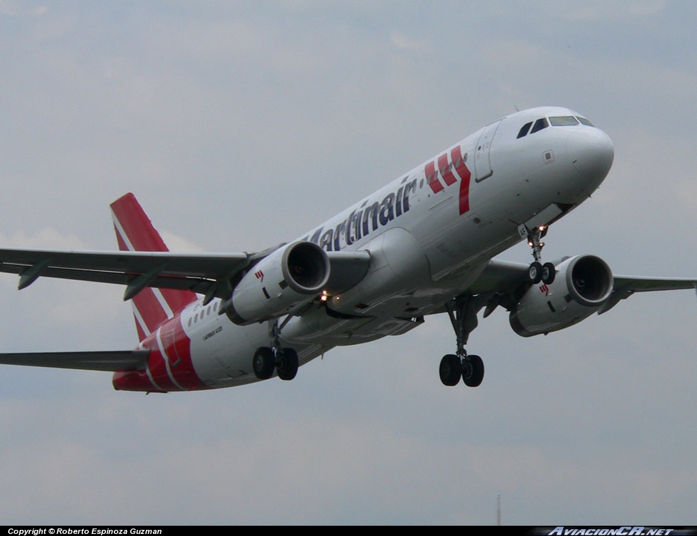 EI-TAF - Airbus A320-233 - Martinair