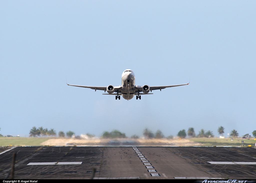 N37252 - Boeing 737-824 - Continental Airlines