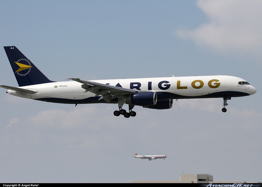 PR-LGJ - Boeing 757-225(SF) - Varig Log