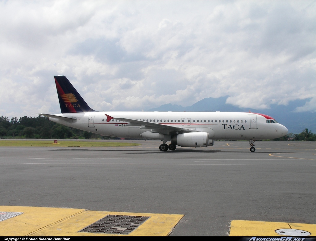 N464TA - Airbus A320-233 - TACA