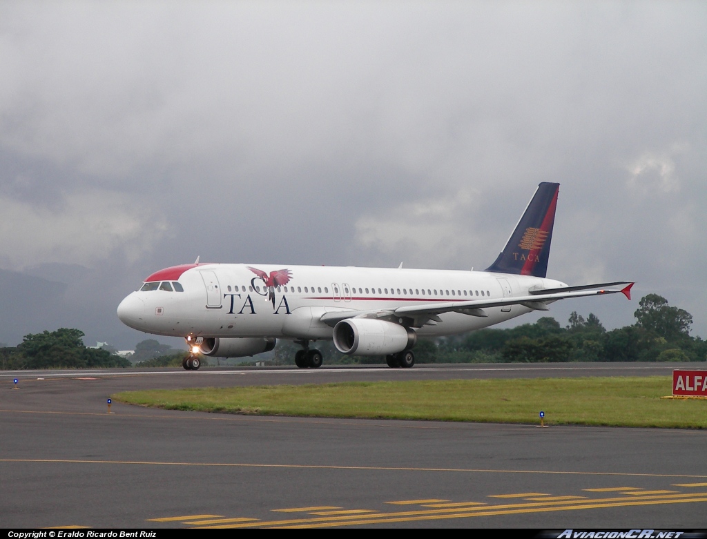 N493TA - Airbus A320-233 - TACA