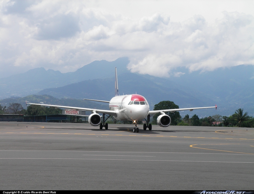 N493TA - Airbus A320-233 - TACA