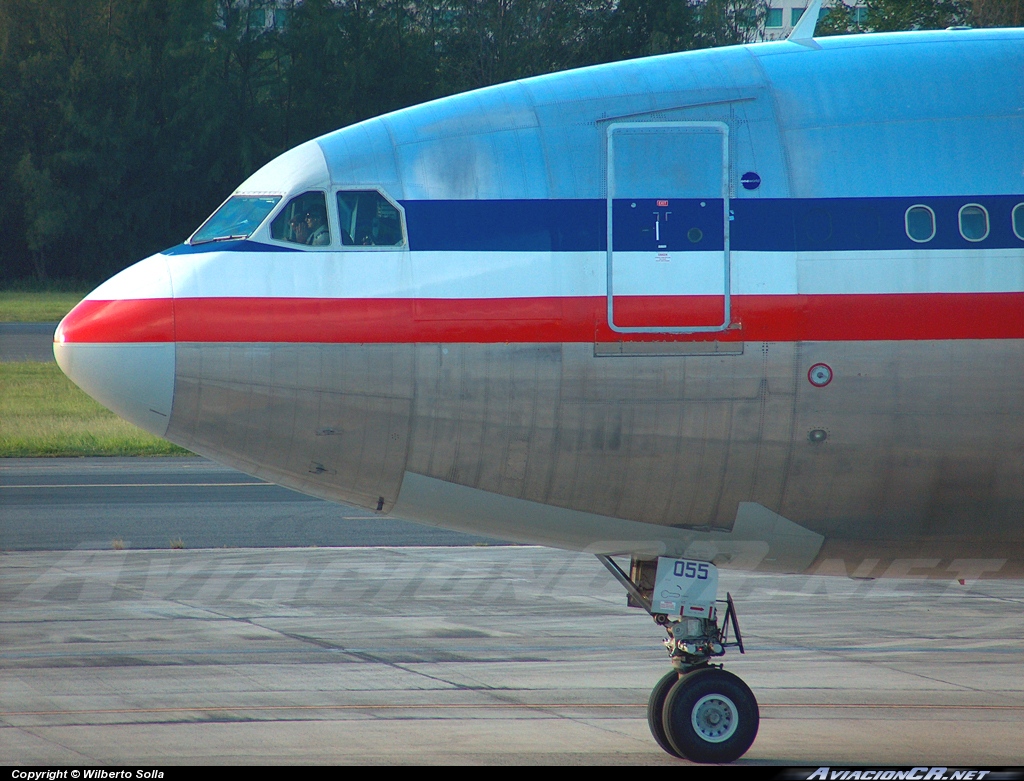 N7055A - Airbus A300B4-605R - American Airlines