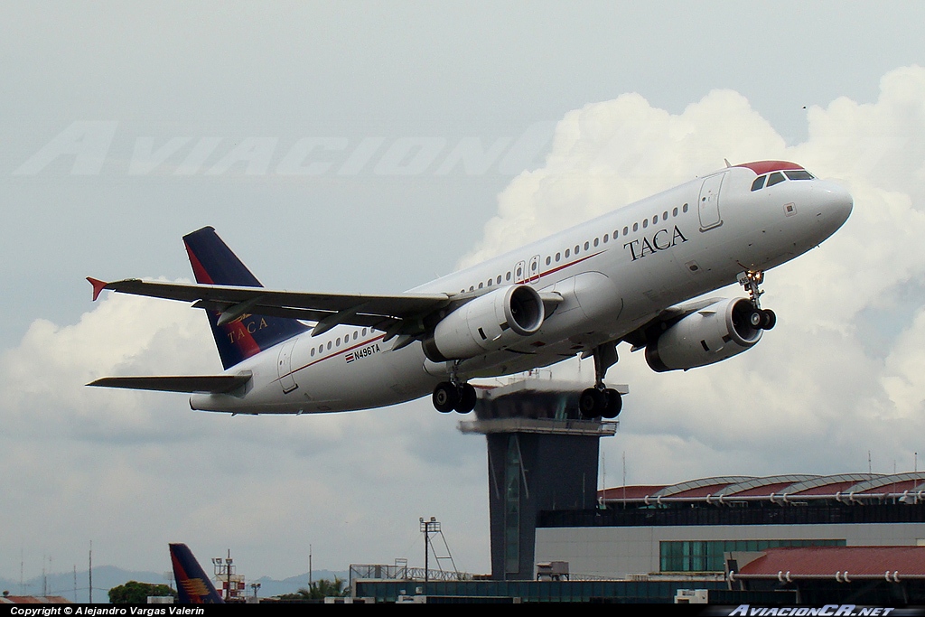 N496TA - Airbus A320-233 - TACA