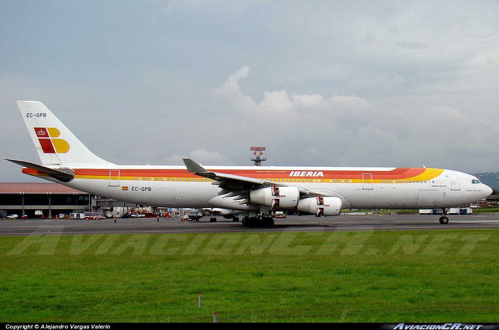 EC-GPB - Airbus A340-313X - Iberia