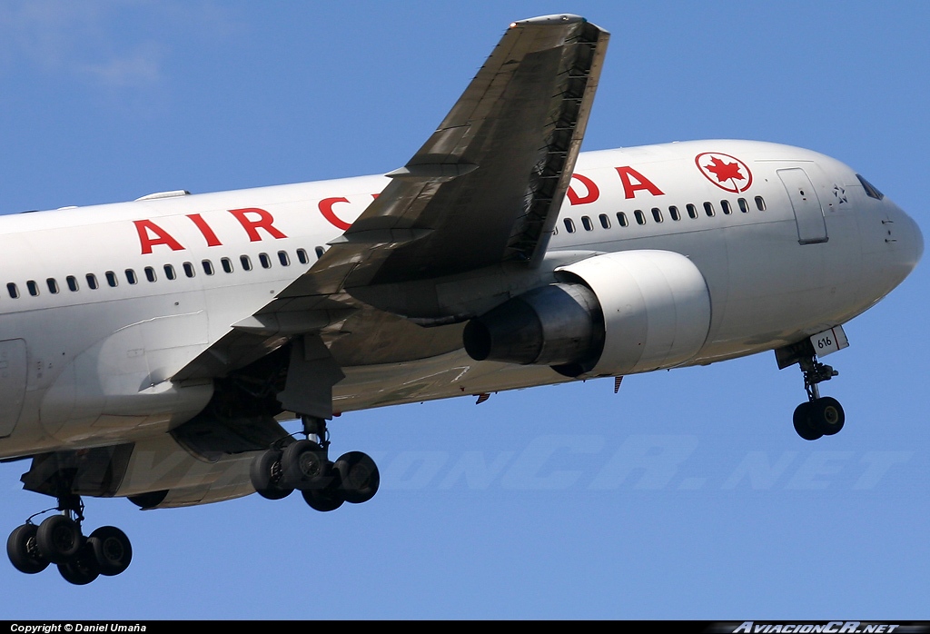 C-GDSY - Boeing 767-233(ER) - Air Canada