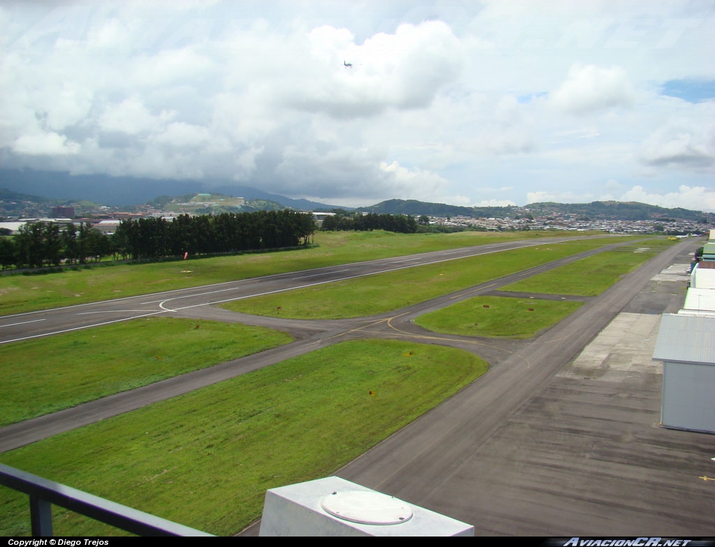 MRPV - Aeropuerto - Terminal