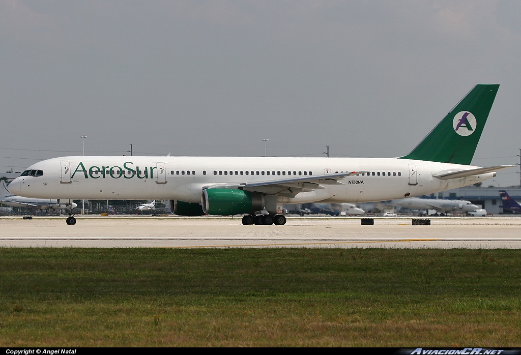 N753NA - Boeing 757-28A - AeroSur (Ryan International Airlines)