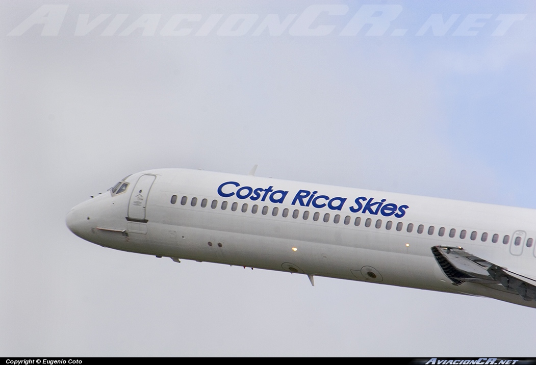 TI-BBH - McDonnell Douglas MD-82 - Costa Rica Skies