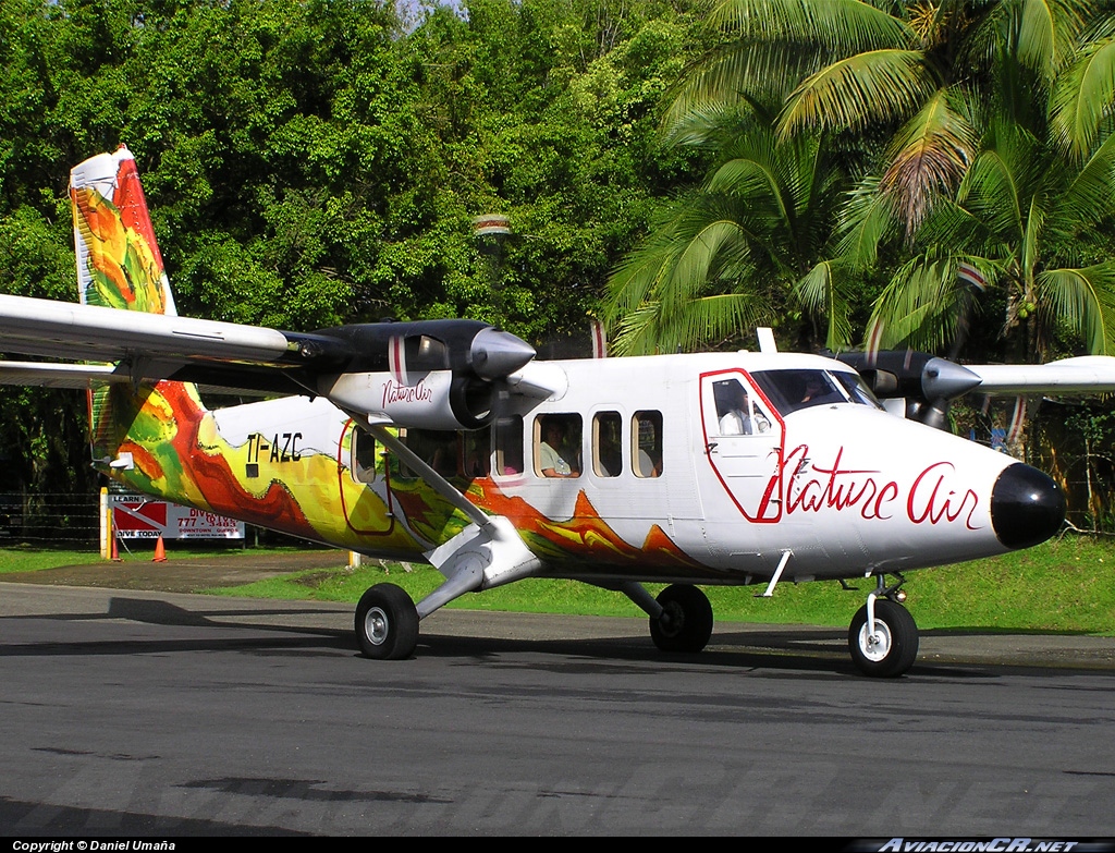 TI-AZC - De Havilland Canada DHC-6-300 Twin Otter - Nature Air