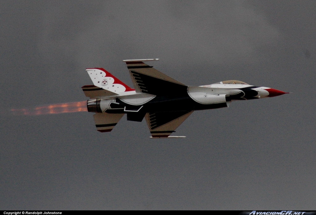  - Lockheed Martin F-16 Fighting Falcon - USAF Thunderbirds
