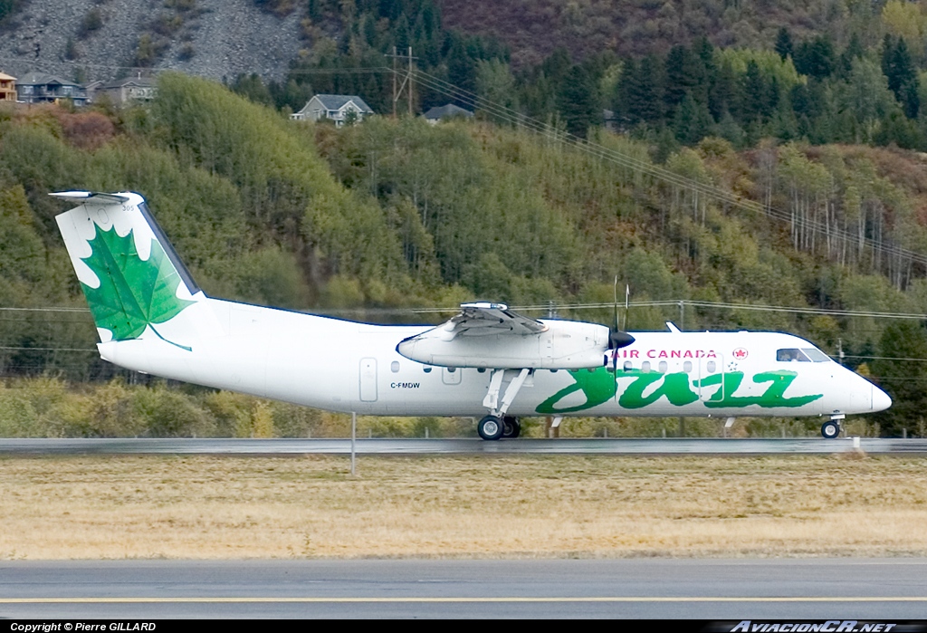 C-FMDW - De Havilland Canada DHC-8-311 Dash 8 - Jazz (Air Canada)