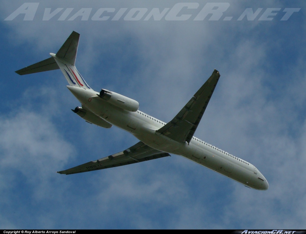 TI-BBH - McDonnell Douglas MD-82 - Costa Rica Skies