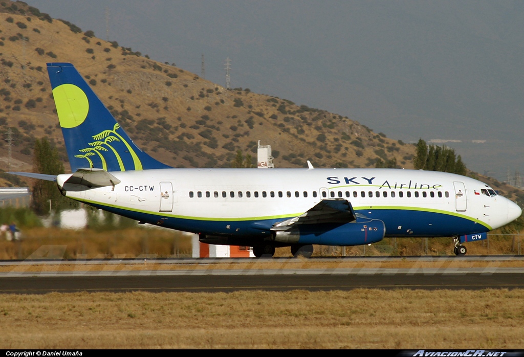 CC-CTW - Boeing 737-2T4(Adv) - Sky Airline