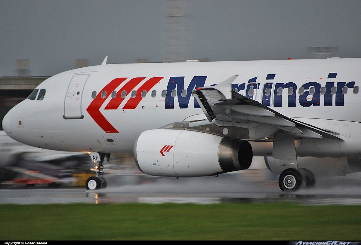 EI-TAF - Airbus A320-233 - Martinair