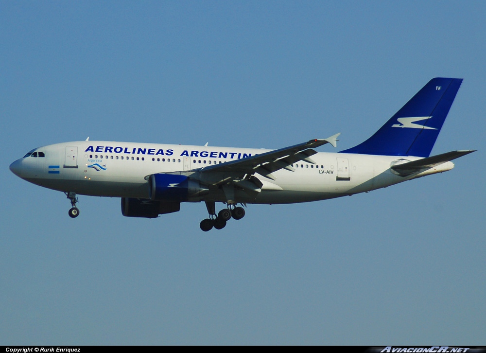 LV-AIV - Airbus A310-325(ET) - Aerolineas Argentinas