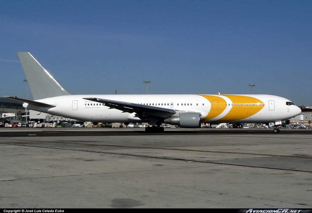 TF-LLA - Boeing 767-366/ER - Primera