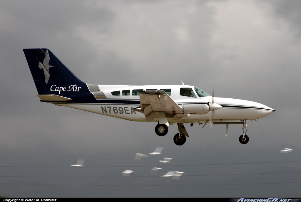 N769EA - Cessna 402C - Cape Air