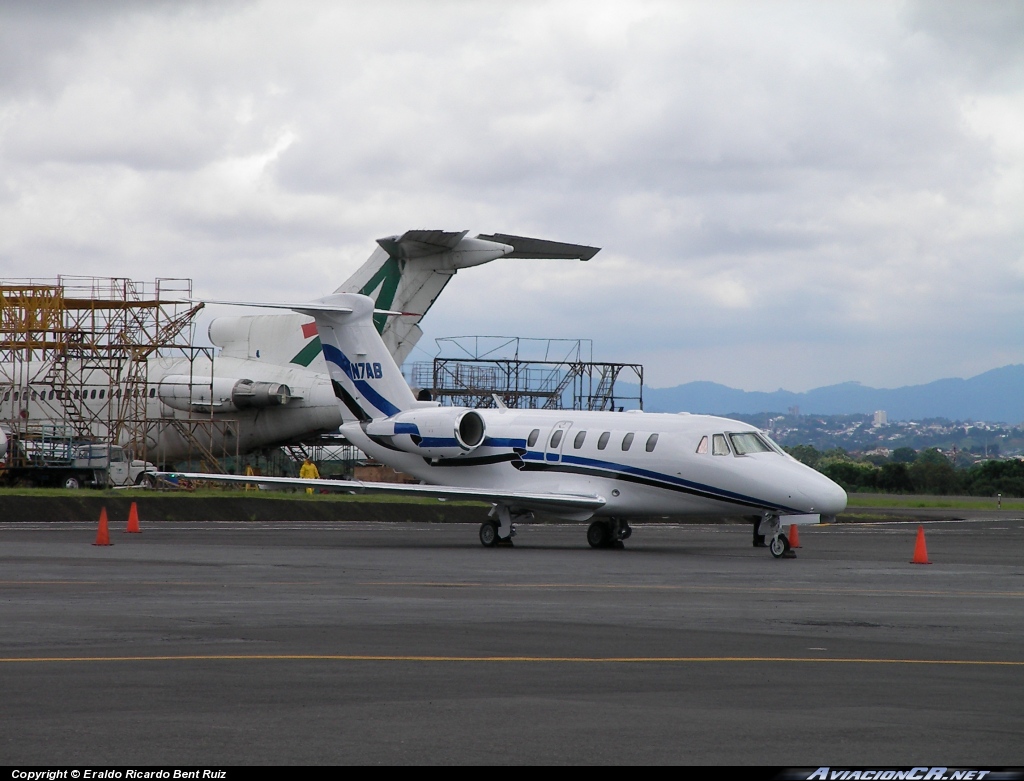 N7AB - Cessna 650 Citation III - Privado