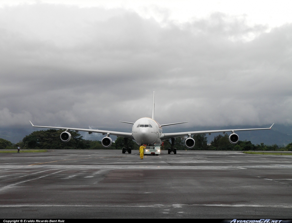 EC-GPB - Airbus A340-313X - Iberia