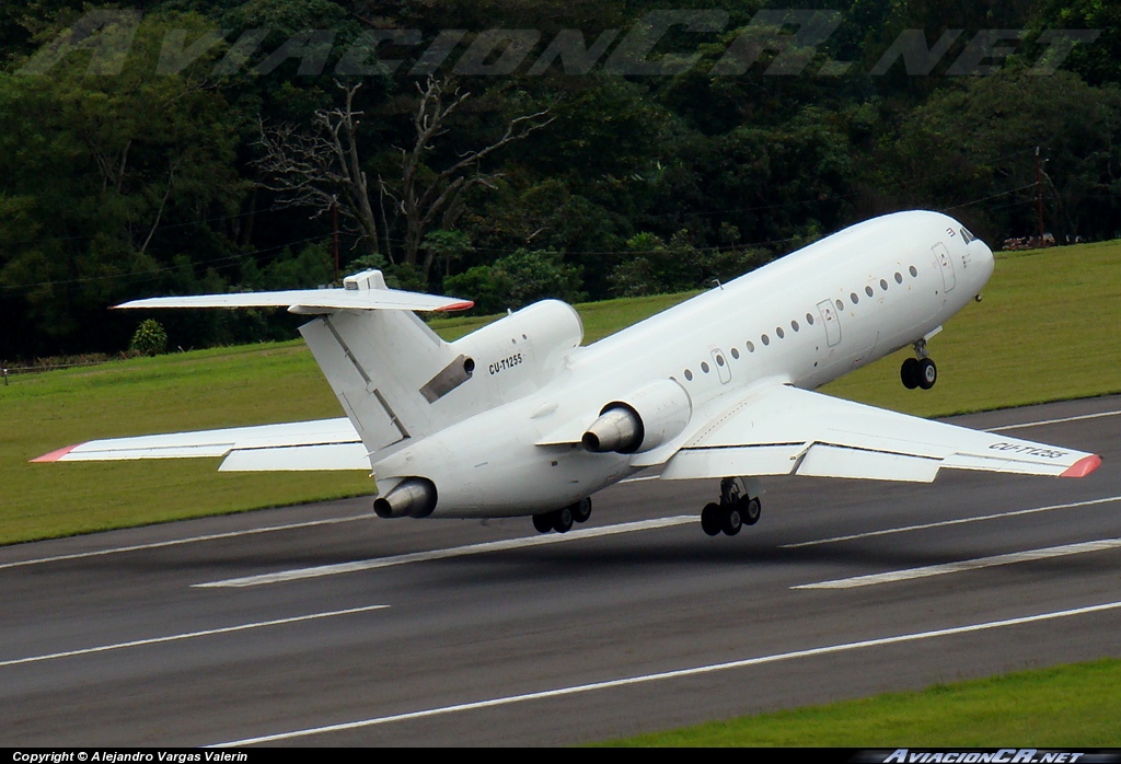 CU-T1255 - Yakovlev Yak-42D - Cubana de Aviación