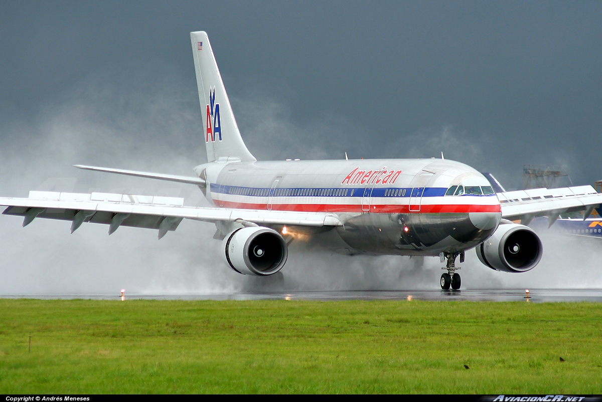 N19059 - Airbus A300B4-605R - American Airlines