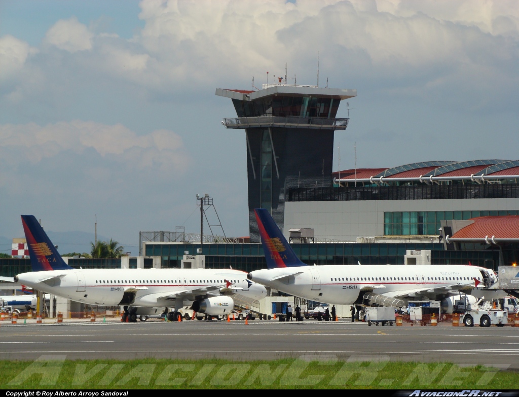 N452TA - Airbus A320-233 - TACA