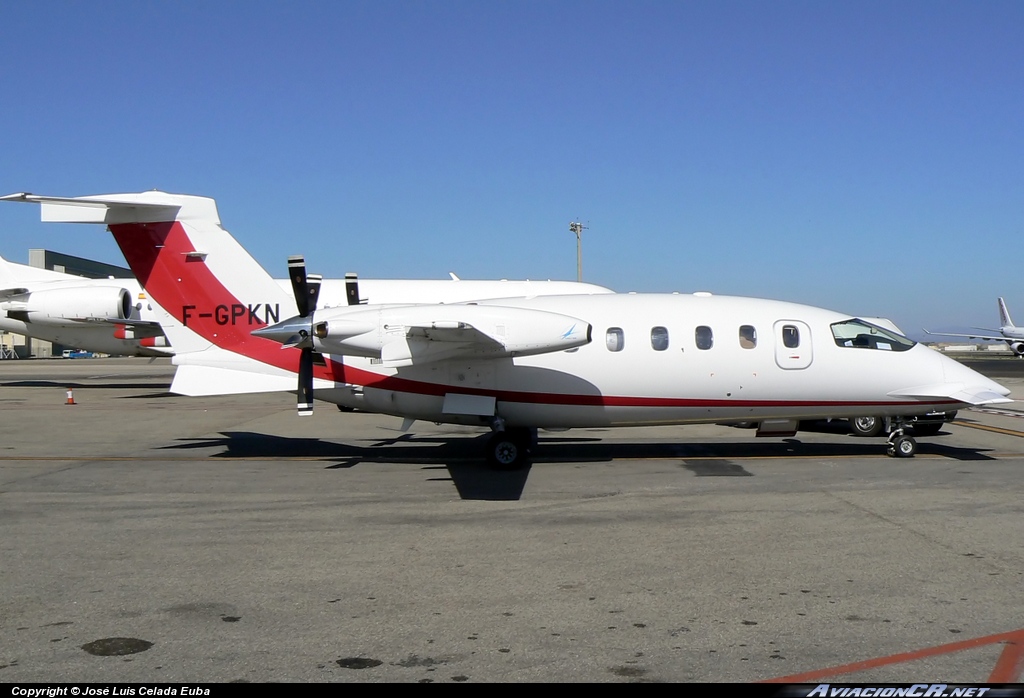 F-GPKN - Piaggio P-180 Avanti - Privado