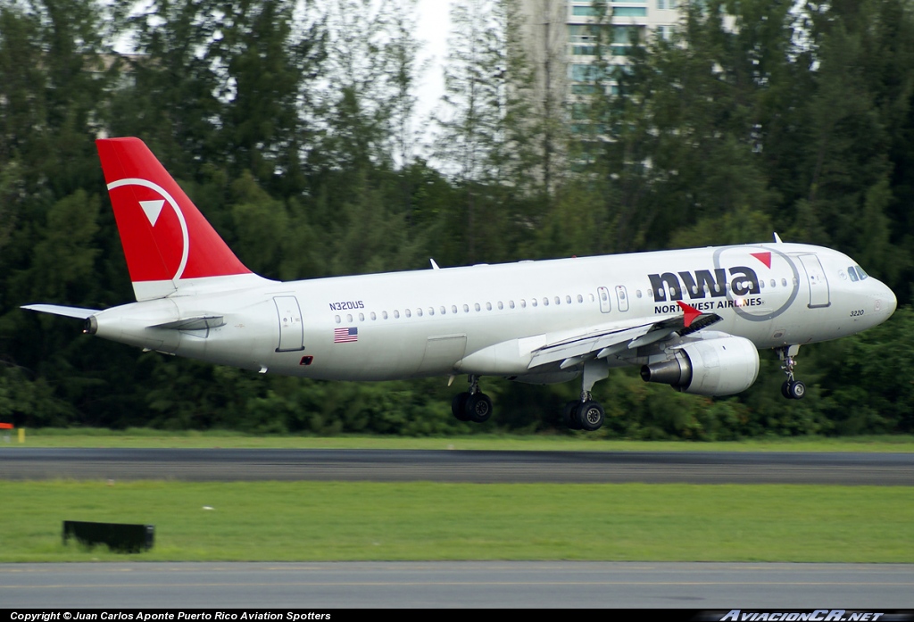 N320US - Airbus A320-100 - Northwest Airlines