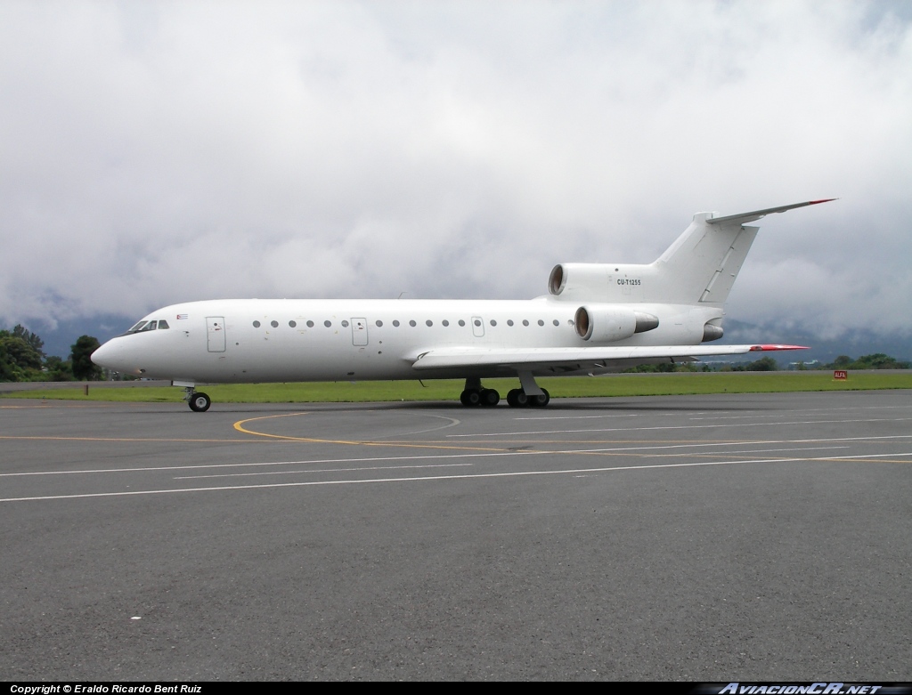 CU-T1255 - Yakovlev Yak-42D - Cubana de Aviación