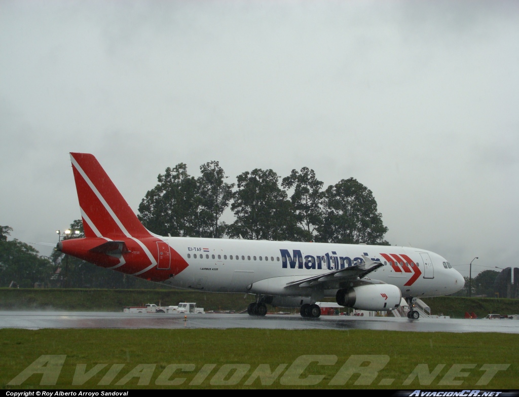 EI-TAF - Airbus A320-233 - Martinair