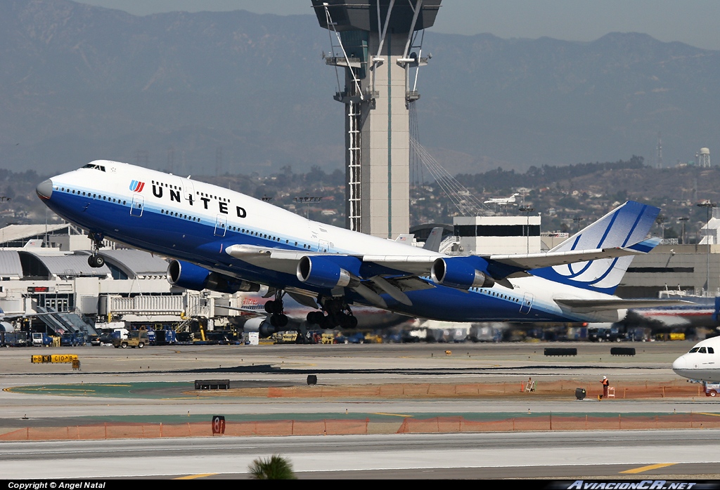 N122UA - Boeing 747-422 - United Airlines