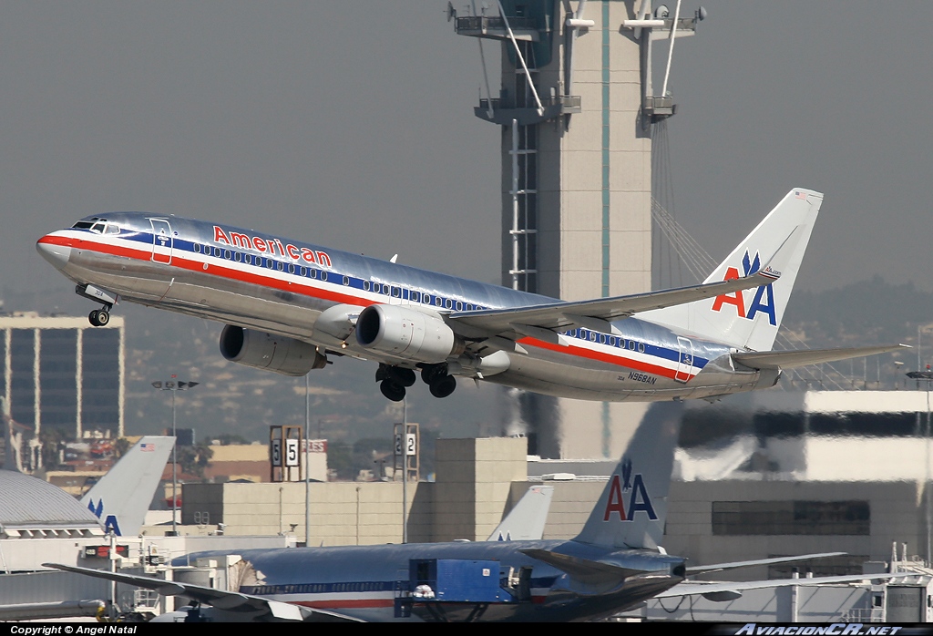 N968AN - Boeing 737-823 - American Airlines