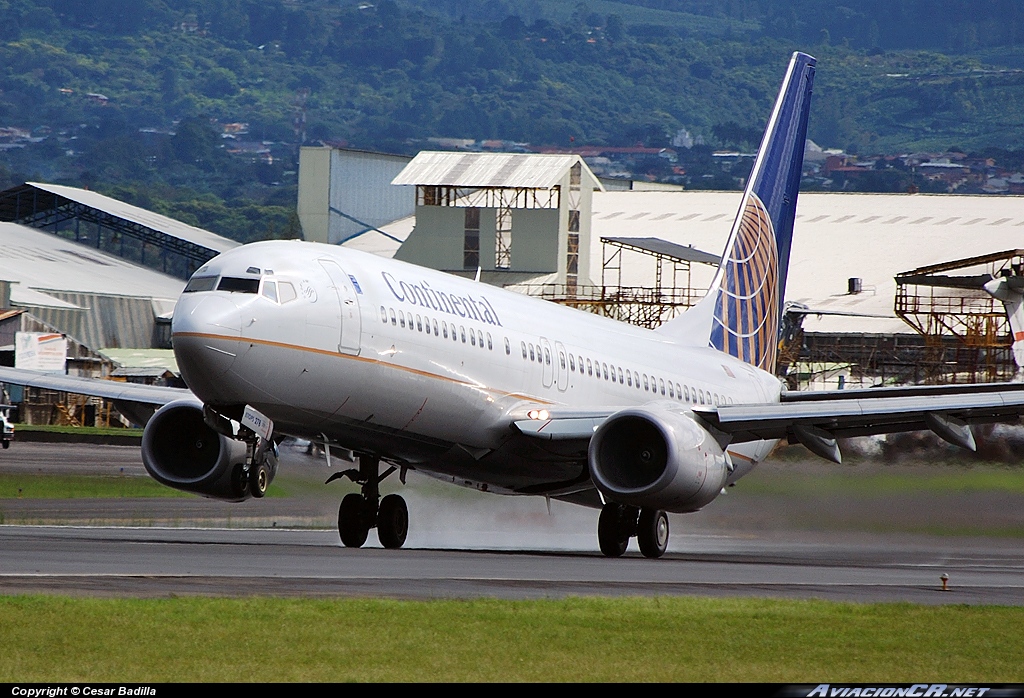 N73278 - Boeing 737-824 - Continental Airlines