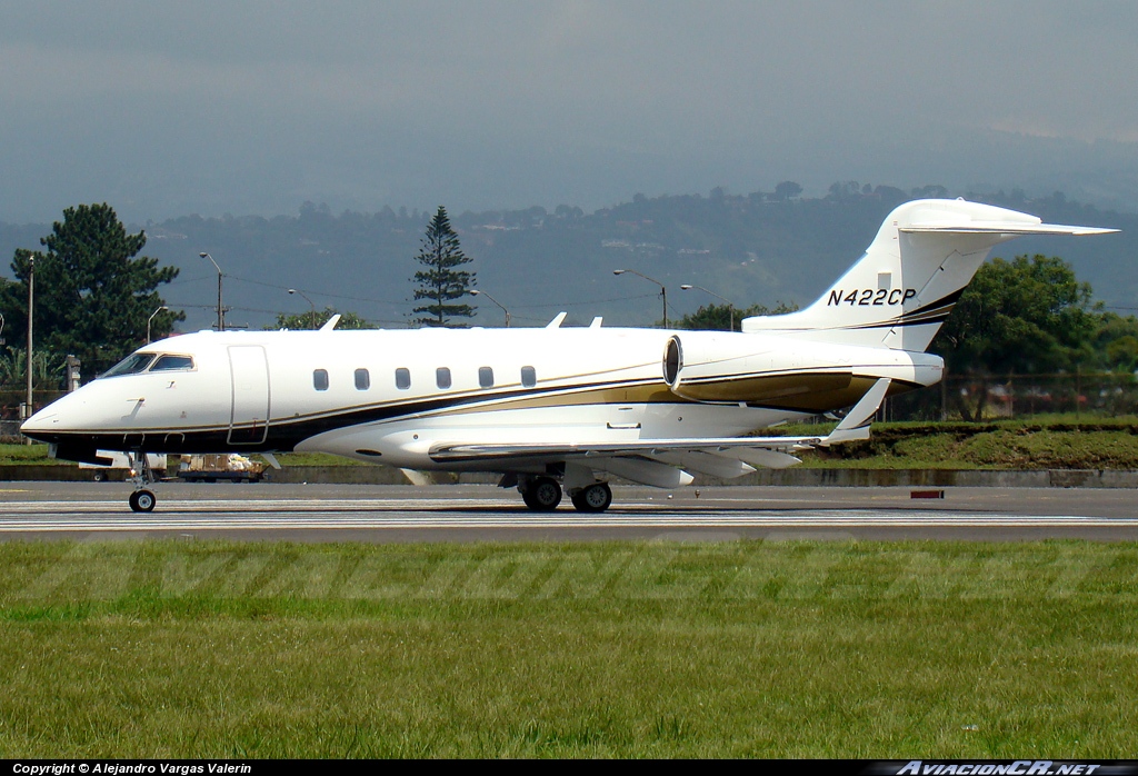 N422CP - Bombardier BD-100-1A10 Challenger 300 - Privado