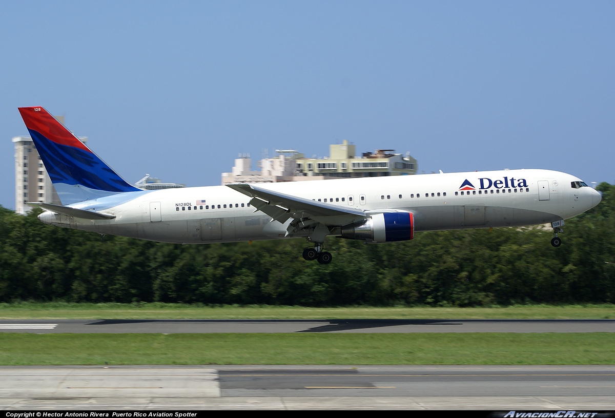 N128DL - Boeing 767-332 - Delta Air Lines