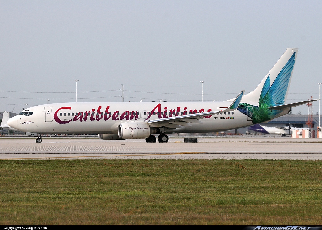 9Y-KIN - Boeing 737-8Q8 - Caribbean Airlines