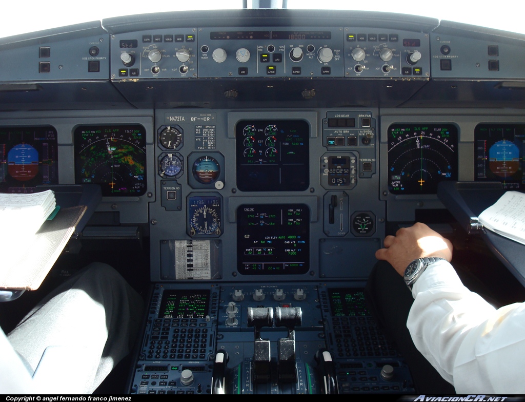 N472TA - Airbus A319-132 - TACA Perú