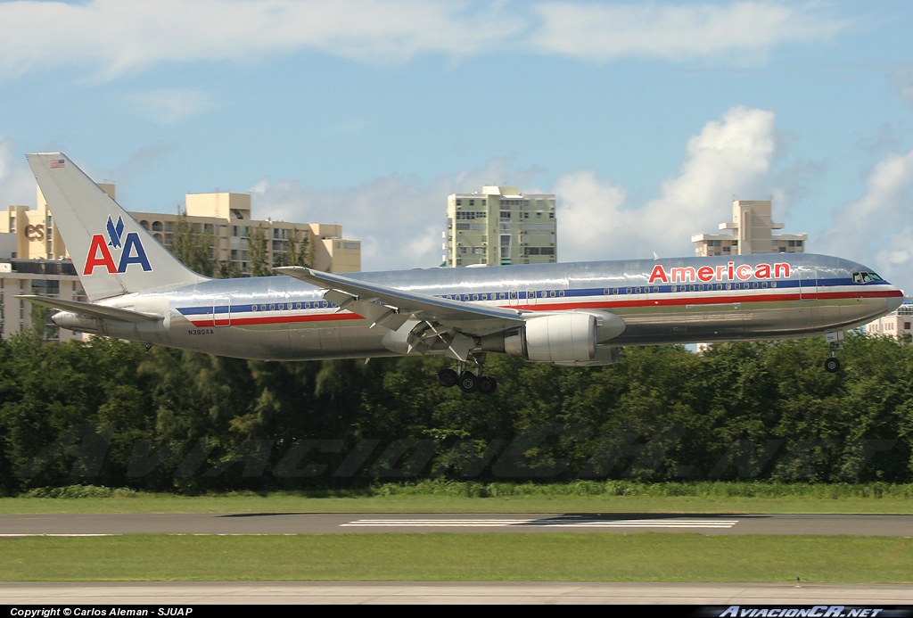 N390AA - Boeing 767-323/ER - American Airlines