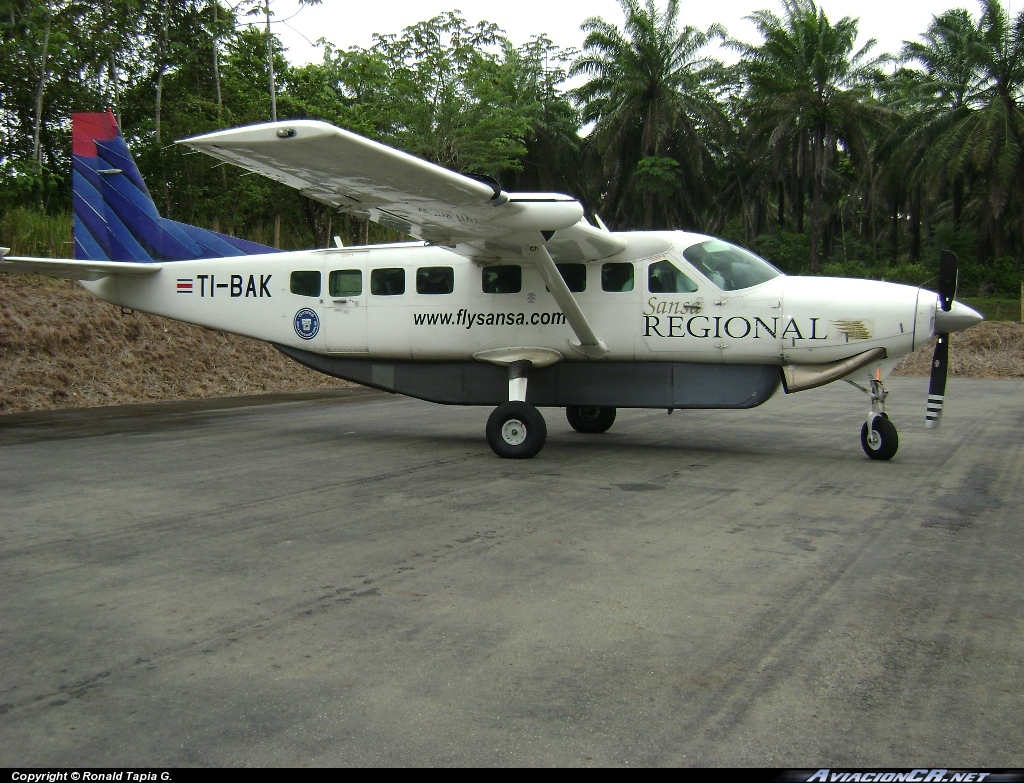 TI-BAK - Cessna 208B Grand Caravan - SANSA - Servicios Aereos Nacionales S.A.
