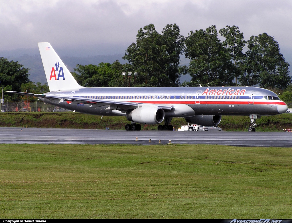 N176AA - Boeing 757-223 - American Airlines