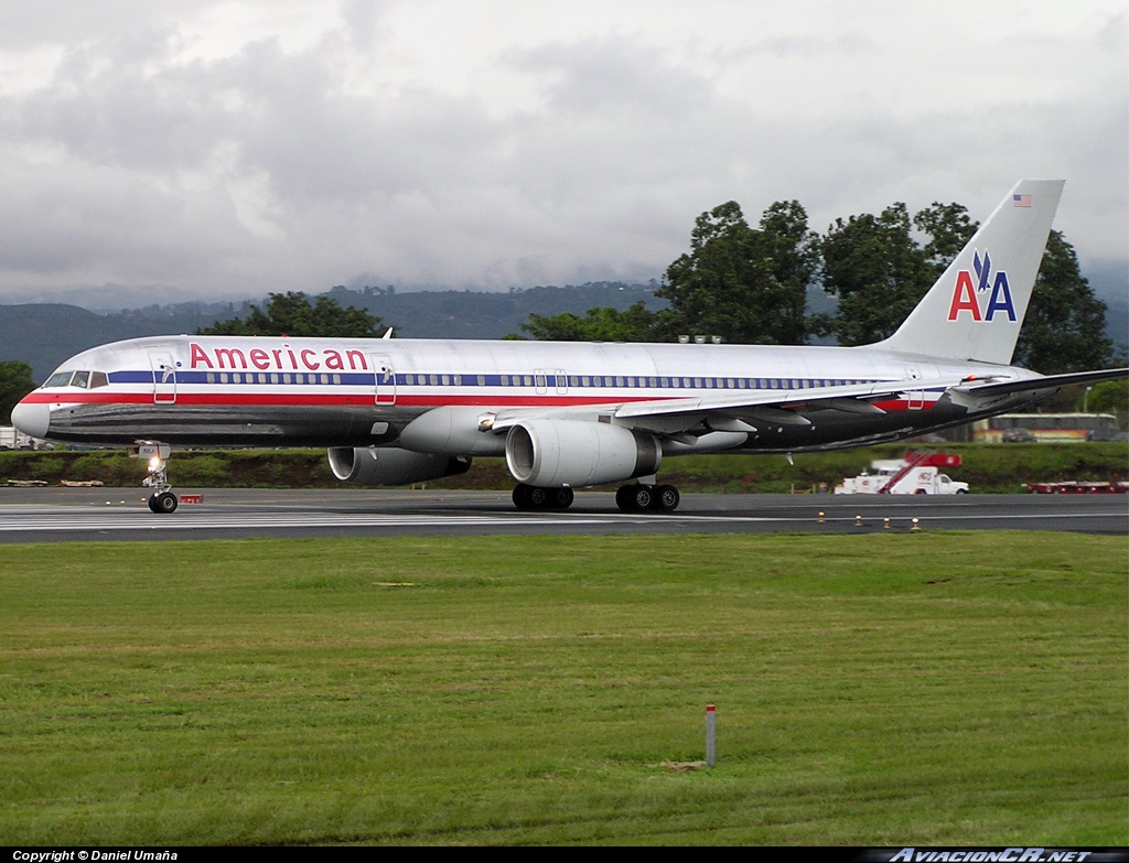 N691AA - Boeing 757-223 - American Airlines