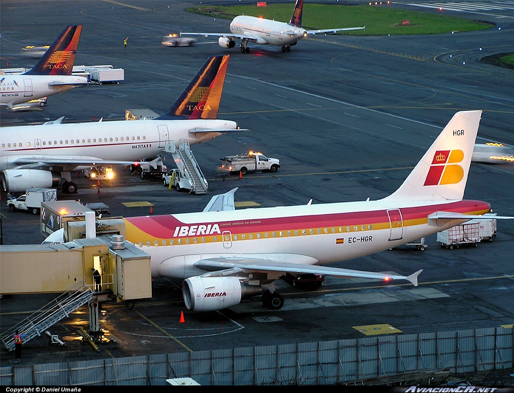 EC-HGR - Airbus A319-112 - Iberia