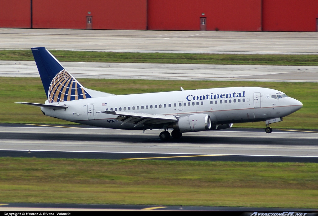 N17619 - Boeing 737-524 - Continental Airlines