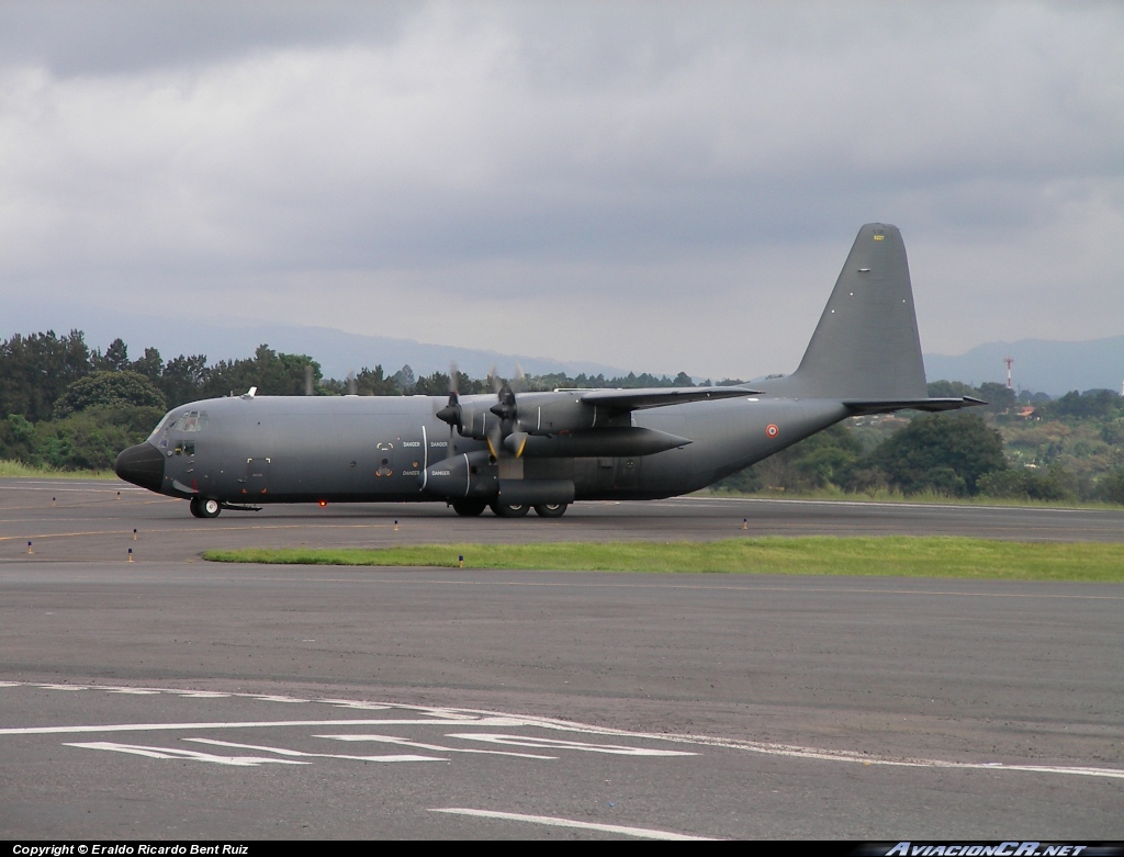 61-PL - Lockheed C-130H-30 Hercules (L-382) - France - Air Force